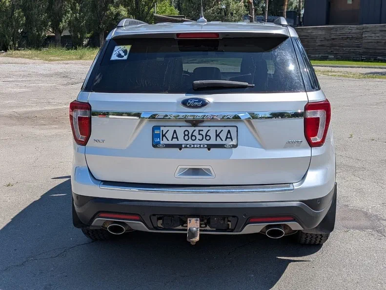 Ford Explorer 2018 - 11