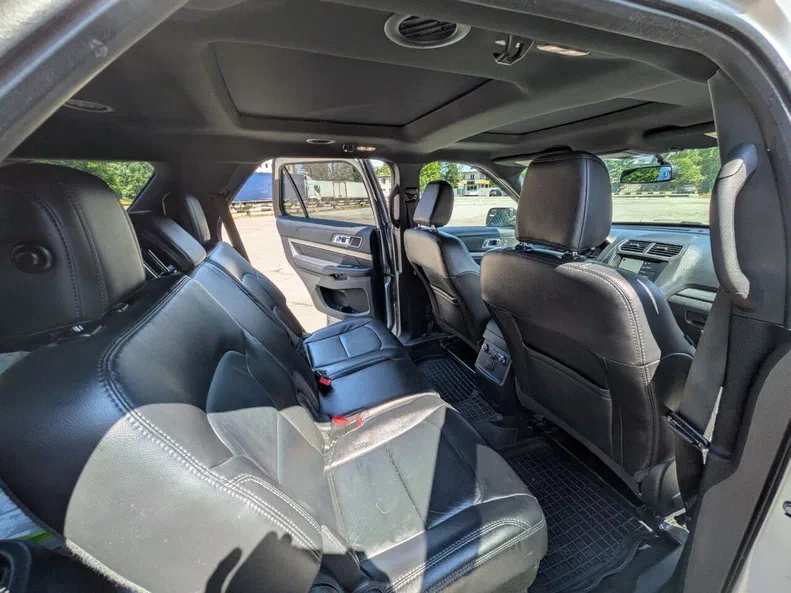 Ford Explorer 2018 - 18