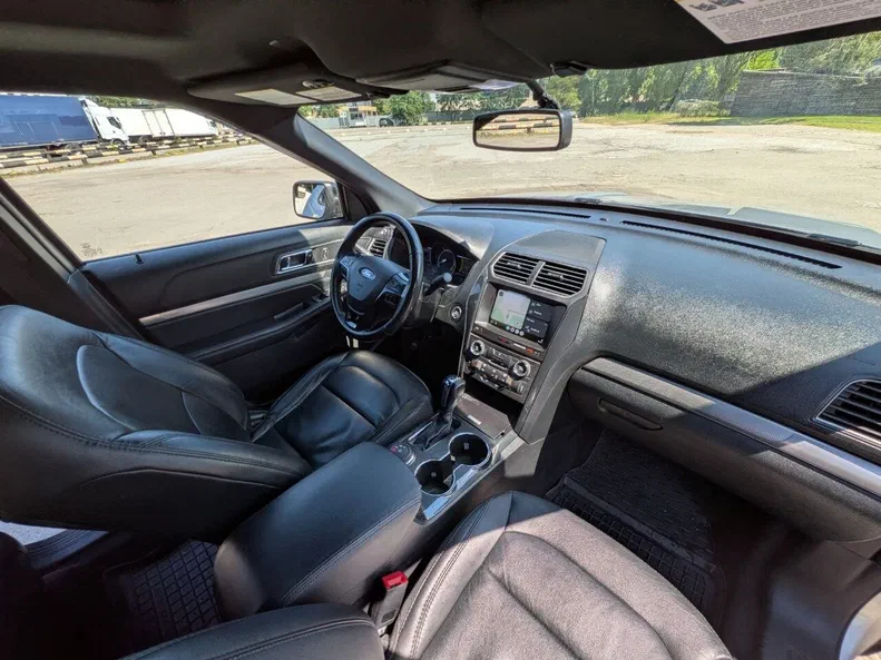 Ford Explorer 2018 - 13