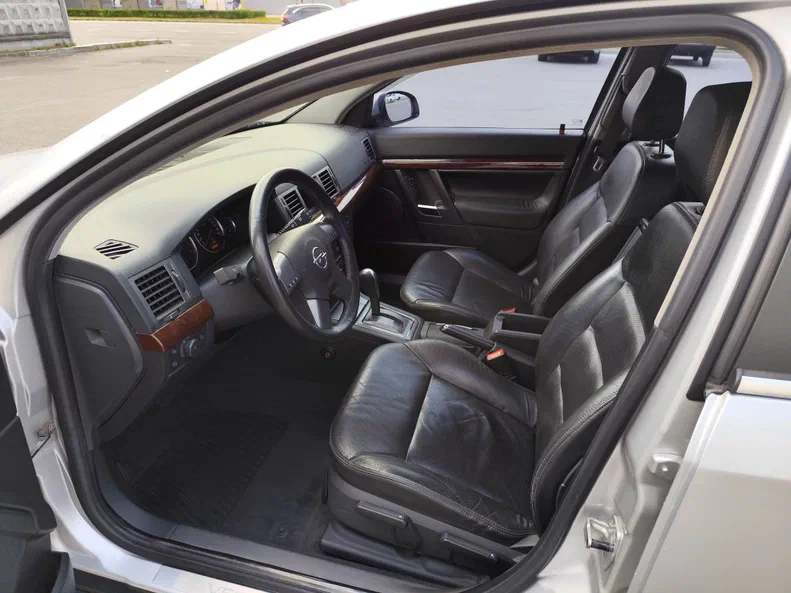 Opel Vectra 2004 - 19