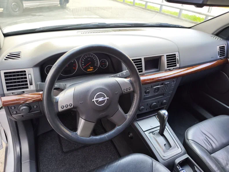 Opel Vectra 2004 - 21