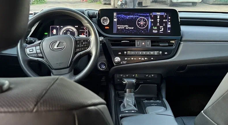 Lexus ES 2019 - 7