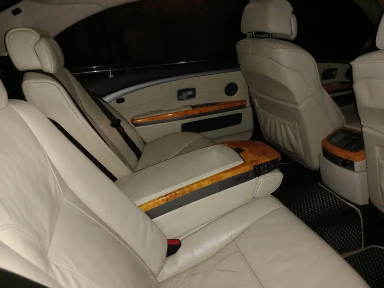 BMW 7 серія 2005 - 17