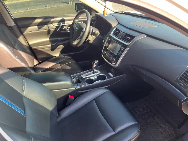 Nissan Altima 2018 - 6