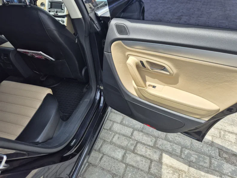 Volkswagen Passat CC 2013 - 9