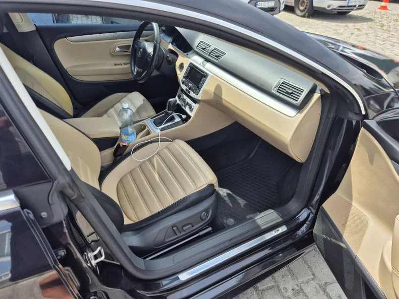 Volkswagen Passat CC 2013 - 10