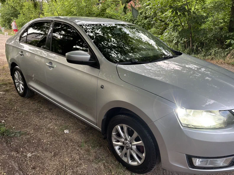Skoda Rapid 2013 - 16