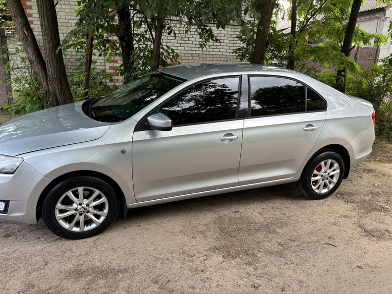 Skoda Rapid 2013 - 23