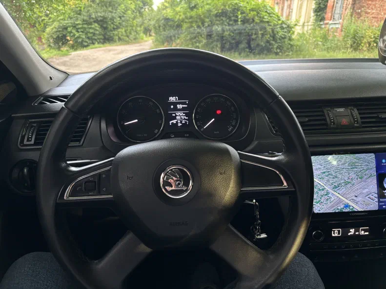 Skoda Rapid 2013 - 12