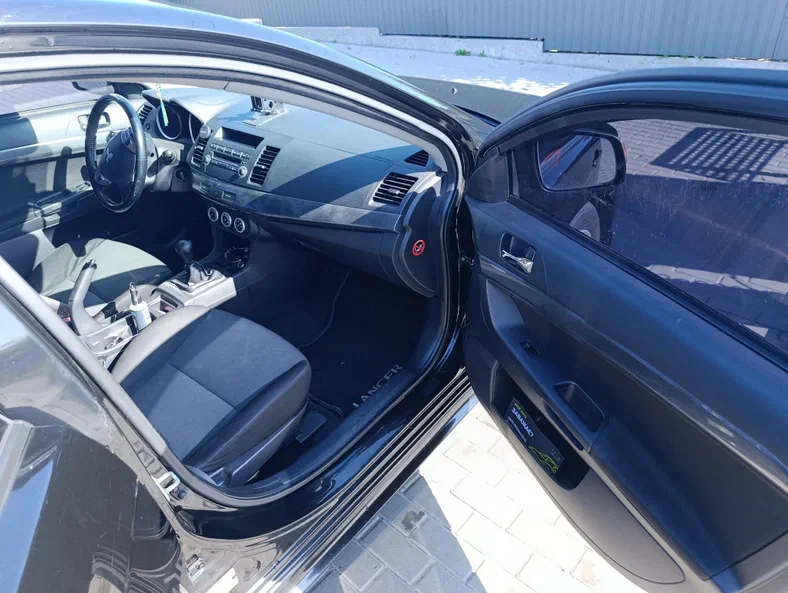 Mitsubishi Lancer 2007 - 10