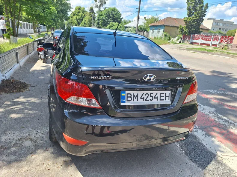 Hyundai Accent 2013 - 3
