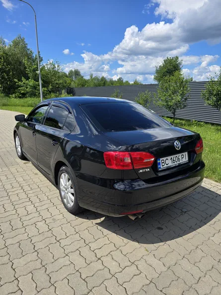 Volkswagen Jetta 2012 - 20