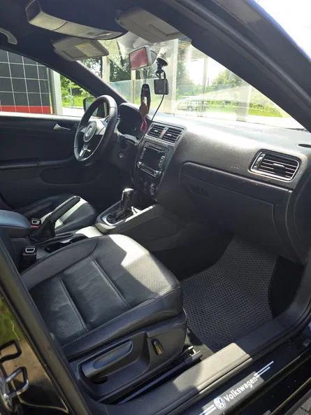 Volkswagen Jetta 2012 - 26