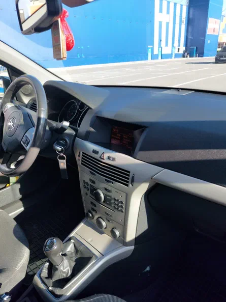 Opel Astra 2009 - 6