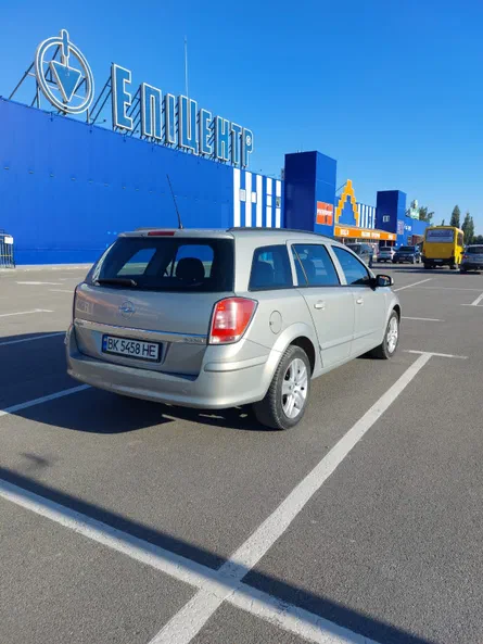 Opel Astra 2009 - 4