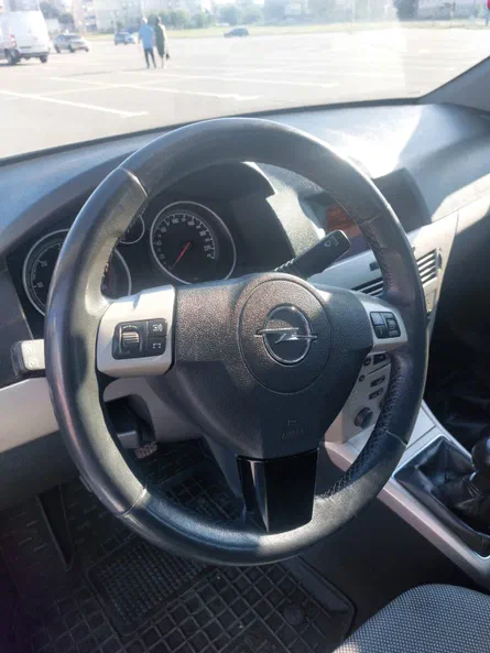 Opel Astra 2009 - 5