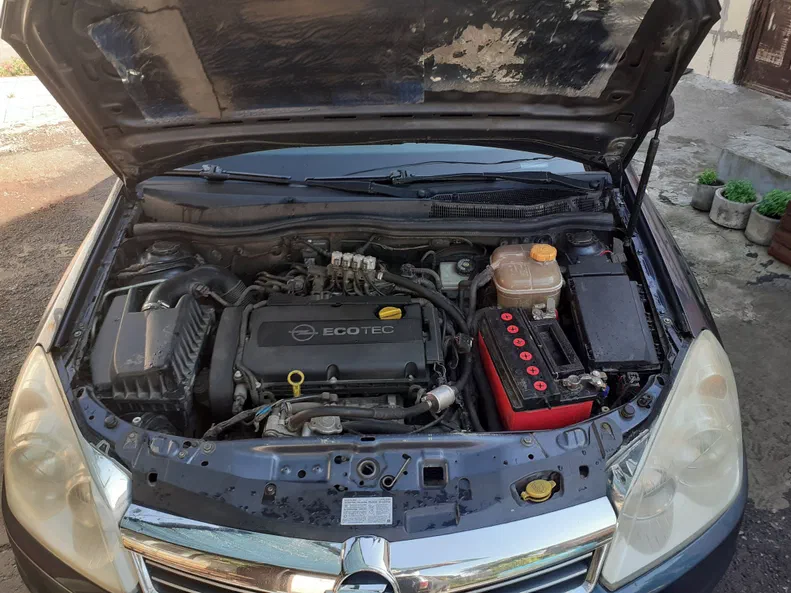 Opel Astra 2008 - 2