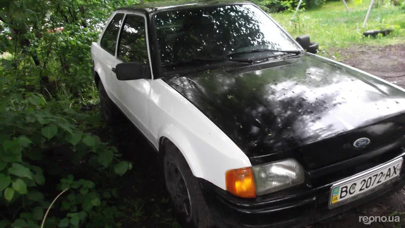 Ford Escort 1988 - 10