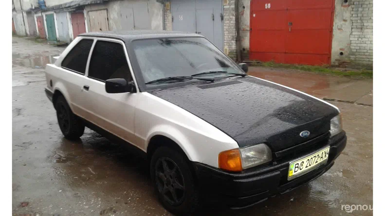 Ford Escort 1988 - 7