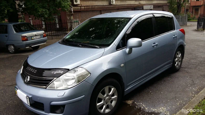 Nissan Tiida 2011 - 5