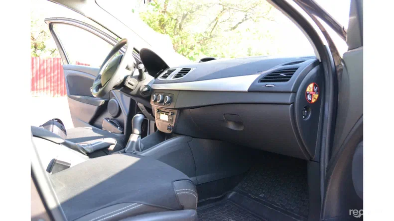 Renault Fluence 2013 - 6