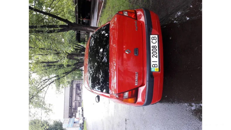 Renault Symbol 2004 - 8