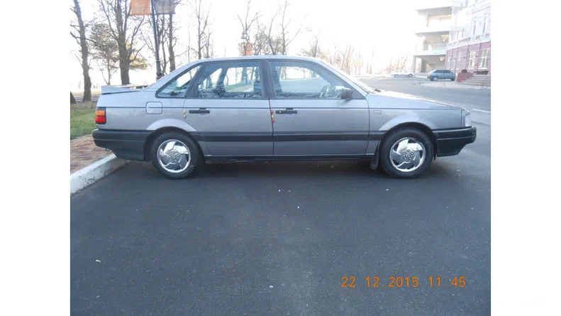 Volkswagen Passat 1991 - 8