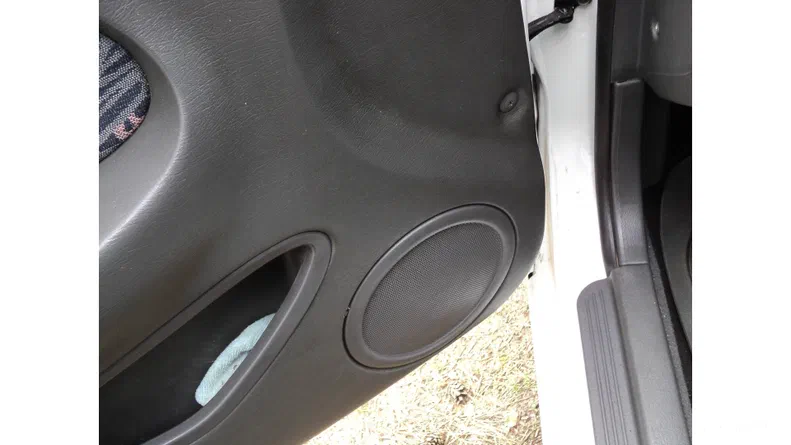 Kia Sephia 2001 - 19