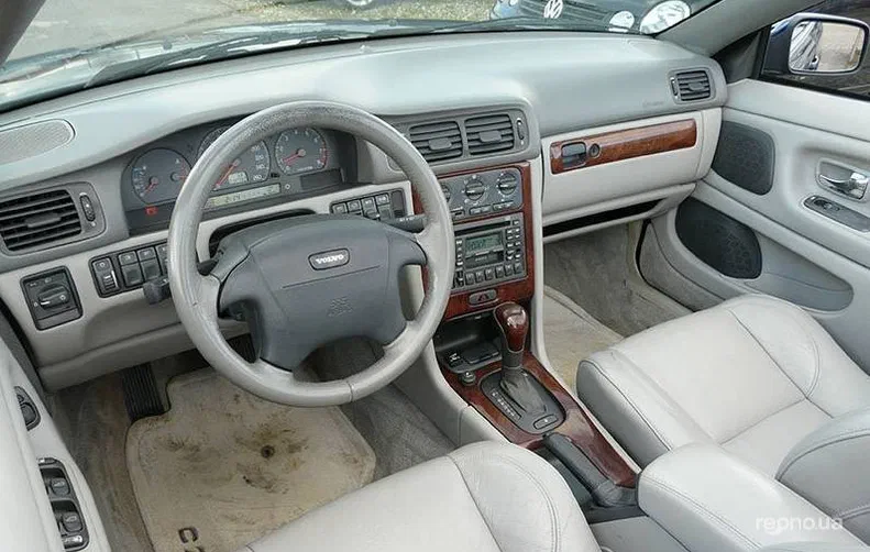 Volvo S70 2001 - 12