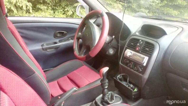 Mitsubishi Carisma 2002 - 8