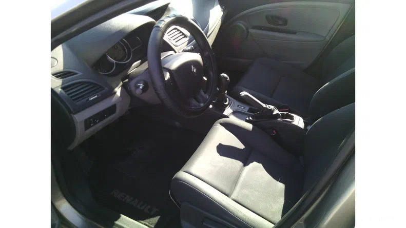 Renault Megane 2010 - 8