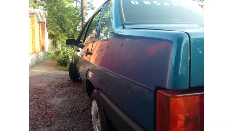 Lada (ВАЗ) 21099 2011