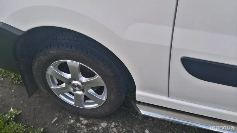 Peugeot Expert 2009 - 11