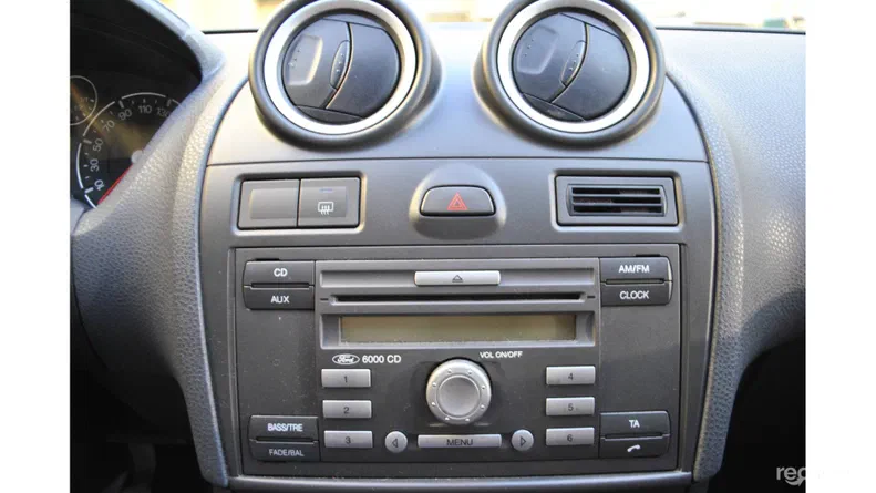 Ford Fiesta 2006 - 9