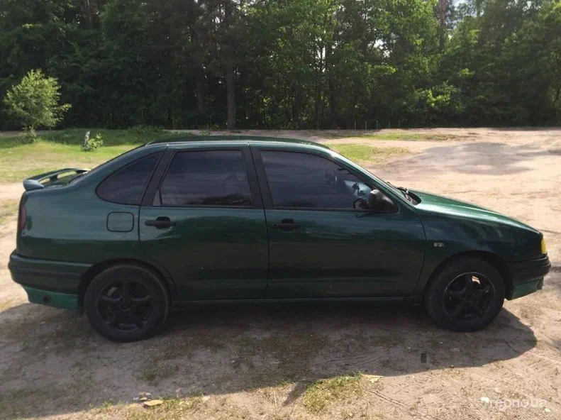 SEAT Cordoba 1996 - 7