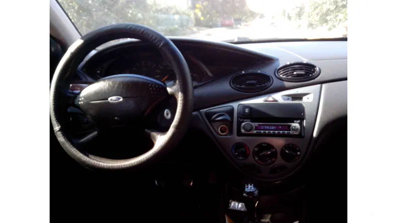 Ford Focus 2002 - 25