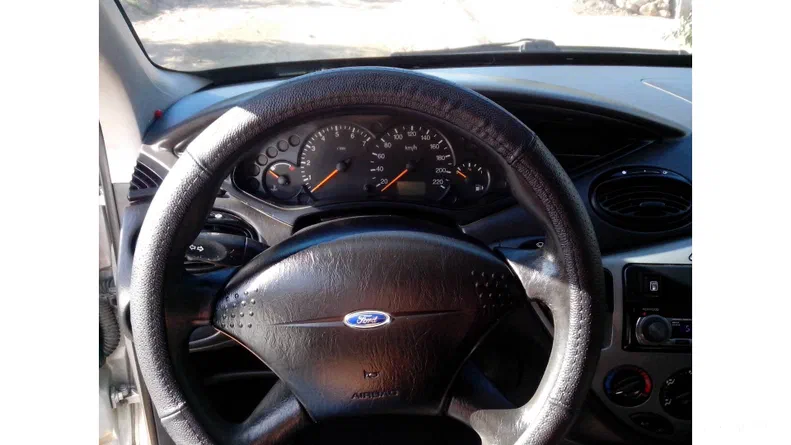 Ford Focus 2002 - 24