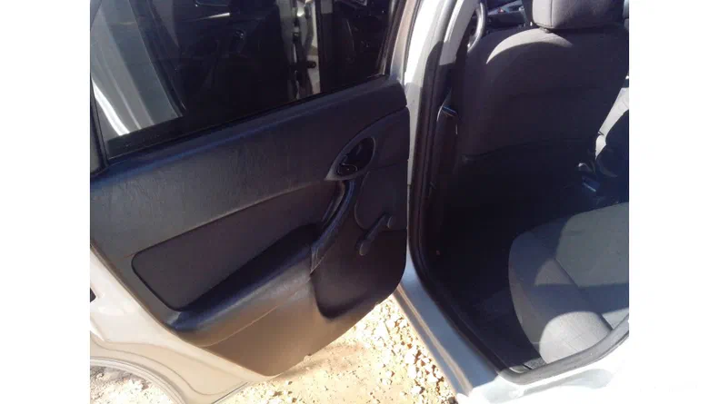 Ford Focus 2002 - 23