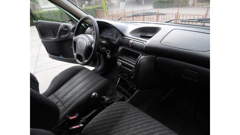 Opel Astra 1999 - 25