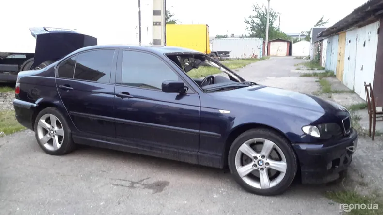 BMW 330 2003