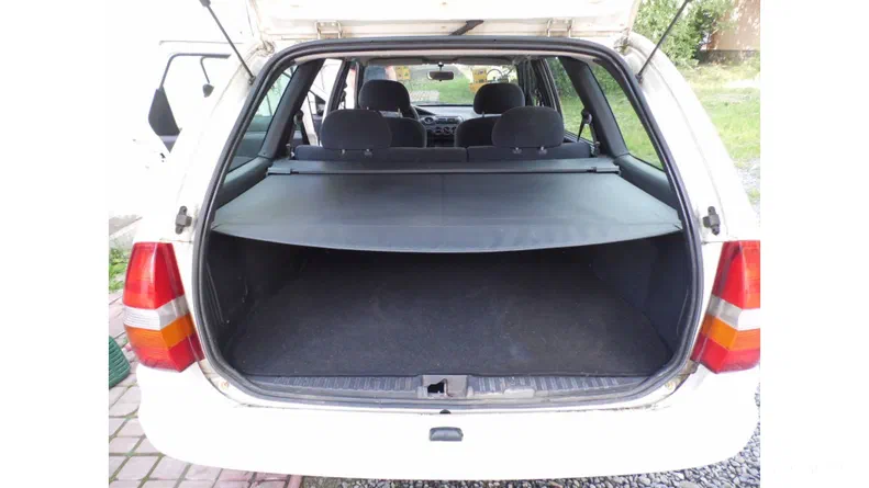 Ford Escort 2000 - 9