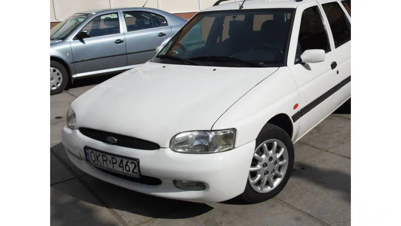 Ford Escort 2000 - 24