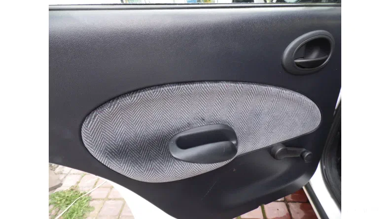 Ford Escort 2000 - 10