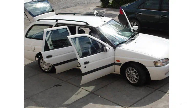 Ford Escort 2000