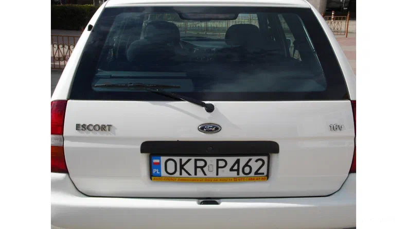 Ford Escort 2000 - 18