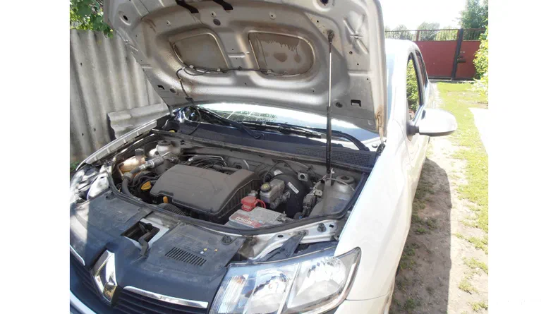 Renault Logan 2013 - 11