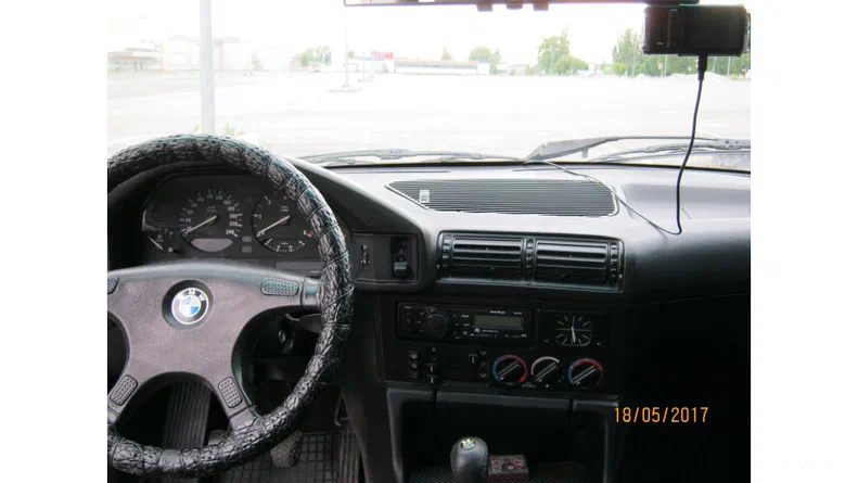 BMW 5 серія 1992 - 8