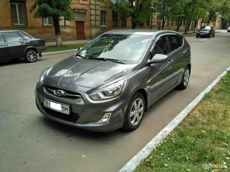 Hyundai Accent 2012