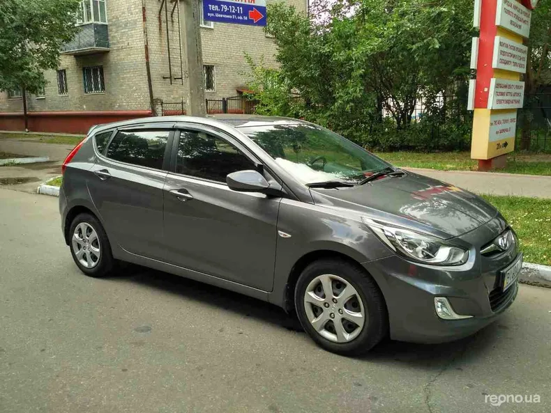 Hyundai Accent 2012