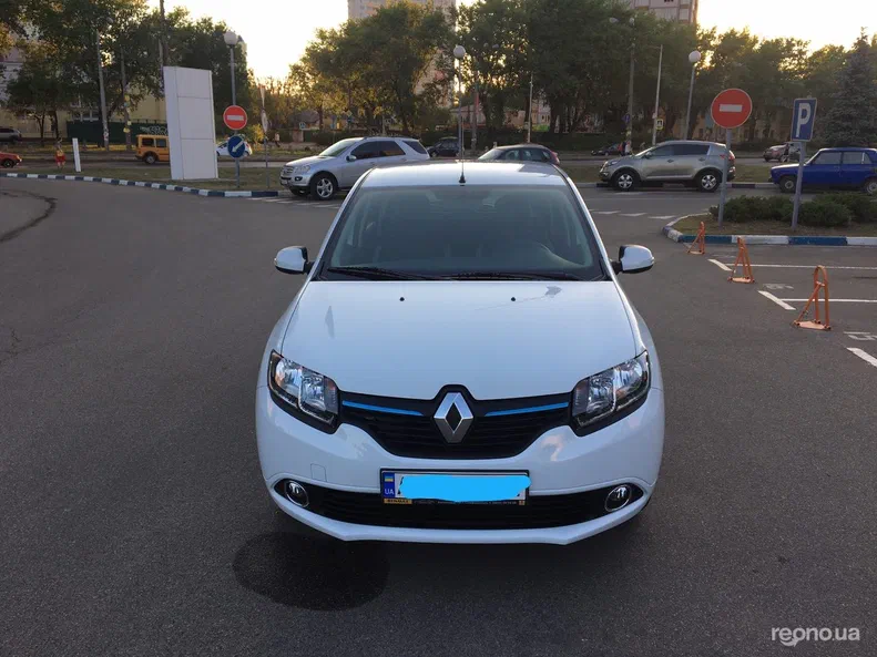 Renault Sandero 2013